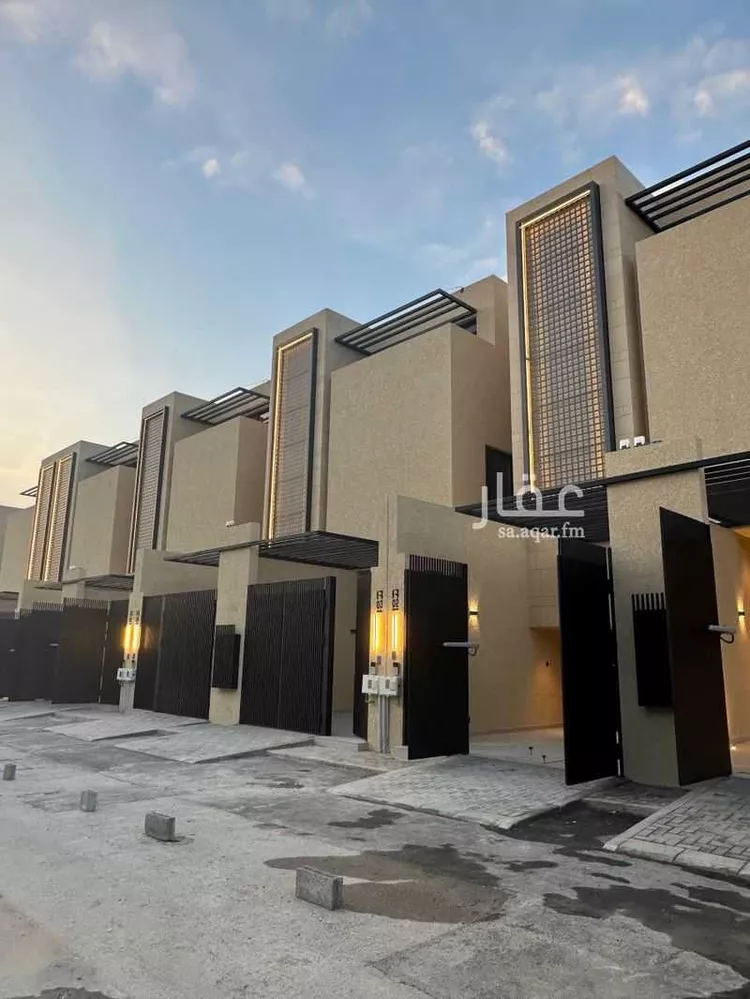 دور للبيع في شارع عبدالله بن أبي الهذيل, حي الرمال, مدينة الرياض, منطقة الرياض صورة 2