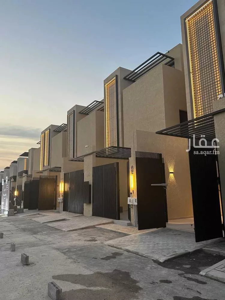 دور للبيع في شارع عبدالله بن أبي الهذيل, حي الرمال, مدينة الرياض, منطقة الرياض 1 صورة