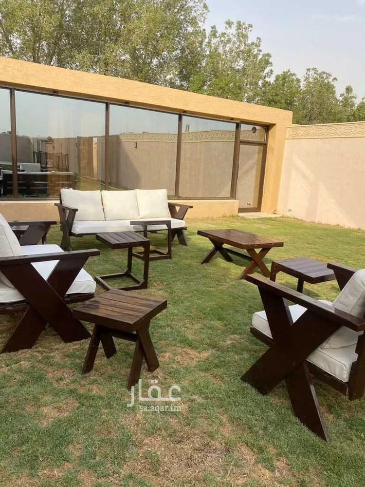 مجمع للبيع في شارع الكمثرى, حي الرمال, مدينة الرياض, منطقة الرياض