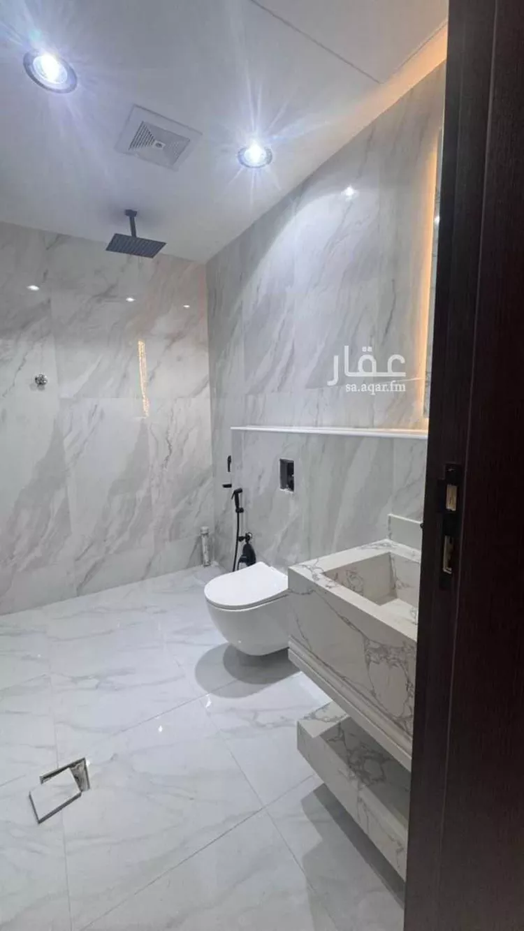 شقة للبيع في شارع عين خويص ، حي حجله ، ابها ، منطقة عسير صورة 3