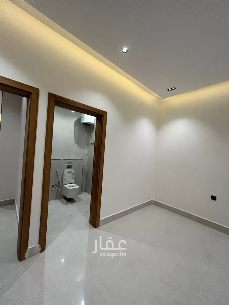 Floor for Sale in Riyadh Okaz صورة 2