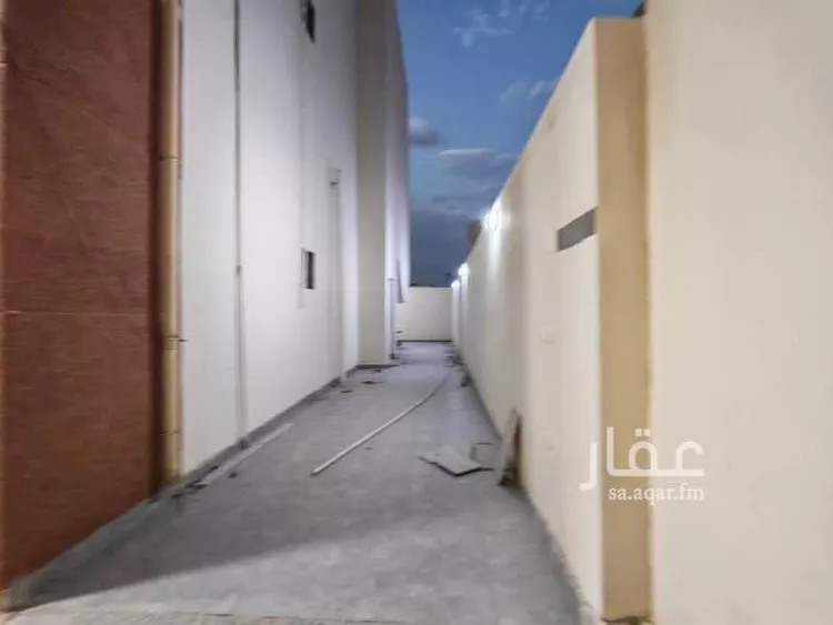 Shop for Rent in Medina King Fahd صورة 5