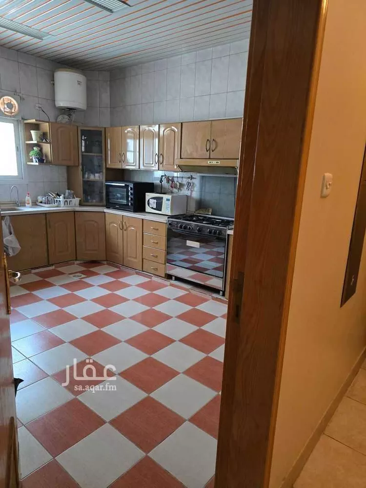 دور للبيع في شارع الميراد, حي غرناطة, مدينة الرياض, منطقة الرياض صورة 4