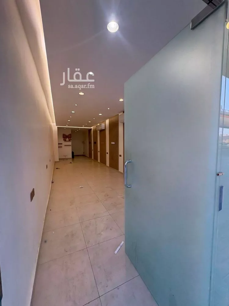 محل للإيجار في شارع المدينه المنوره, حي العريجاء الغربي, مدينة الرياض, منطقة الرياض