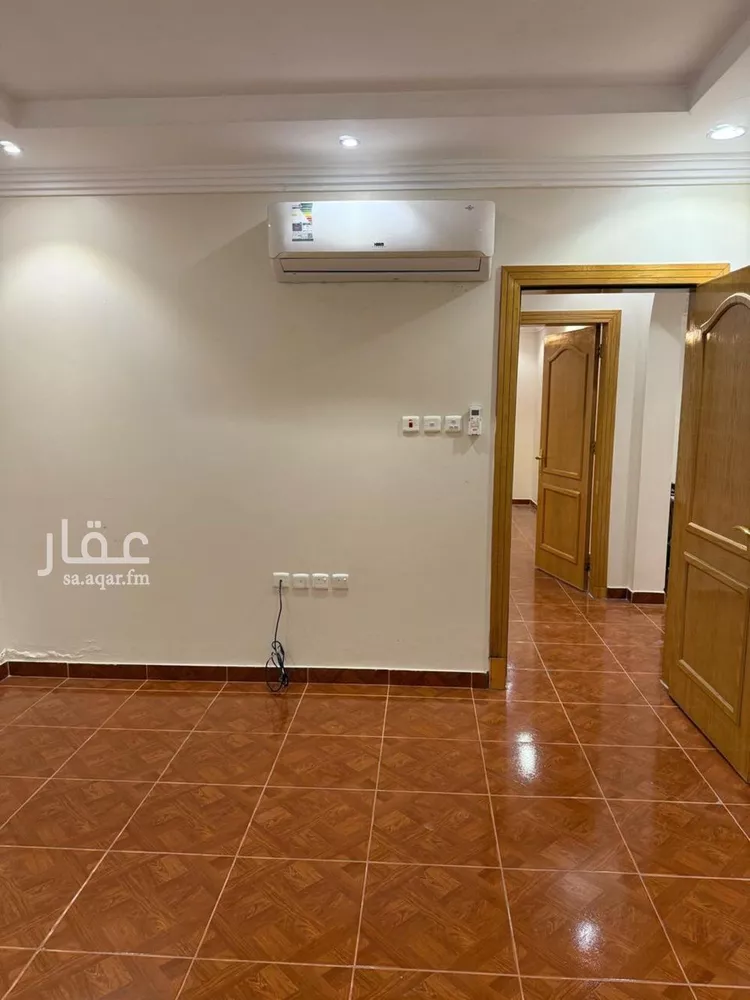 فيلا للإيجار في شارع شهيد الدين ثم الوطن أحمد صالح الذبياني, حي الشهداء, مدينة الرياض, منطقة الرياض صورة 4