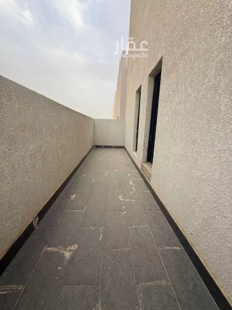 دور للبيع في شارع أحمد محمد علي, حي الرمال, مدينة الرياض, منطقة الرياض 9
