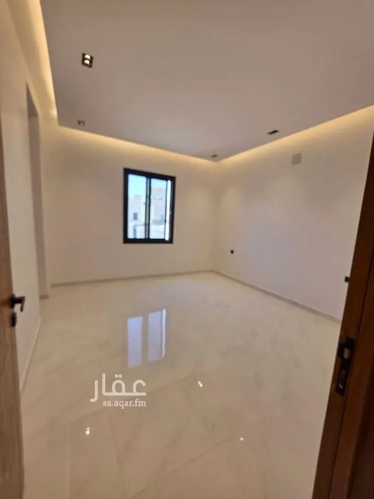 دور للبيع في شارع يونس الرشيدي, حي الرمال, مدينة الرياض, منطقة الرياض صورة 5