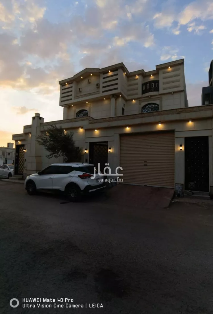 فيلا للبيع في شارع عبدالعزيز الأحيدب, حي الرمال, مدينة الرياض, منطقة الرياض