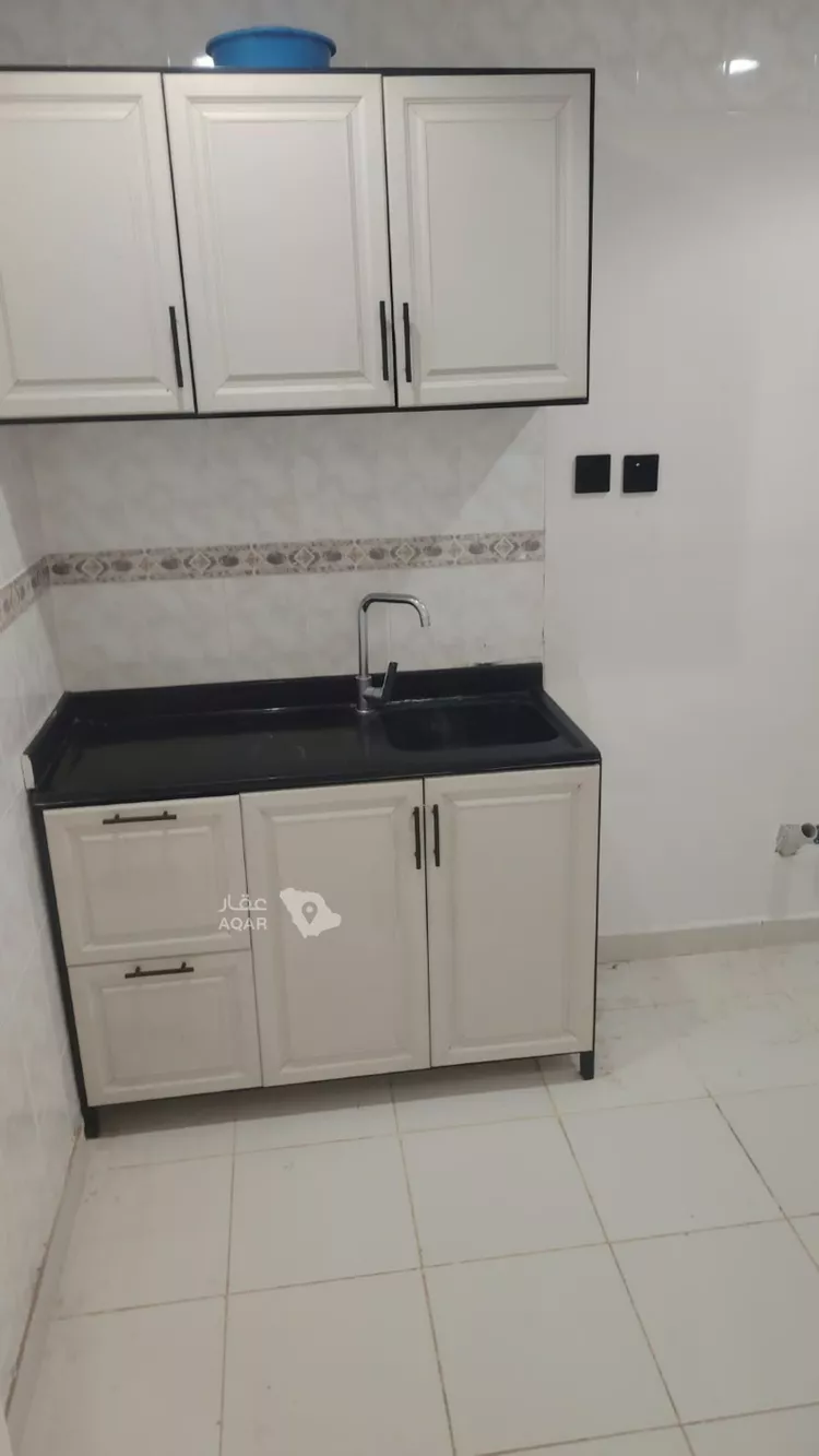 شقة للإيجار في شارع سليمان بن الأشعث, حي غرناطة, مدينة الرياض, منطقة الرياض 5