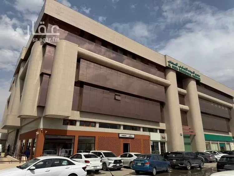 مكتب تجاري للإيجار في طريق الأمير نايف بن عبدالعزيز ، حي الملك فهد ، الرياض ، منطقة الرياض صورة 3
