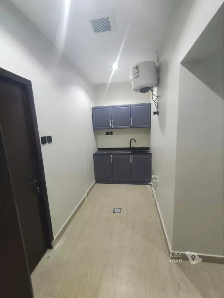 شقة للإيجار في شارع ظبية بنت البراء, حي المصيف, مدينة الرياض, منطقة الرياض 3