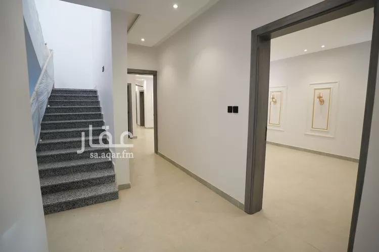 فيلا للبيع في شارع هادي علي احمد عسيري, حي الرياض, مدينة جدة, منطقة مكة المكرمة صورة 5