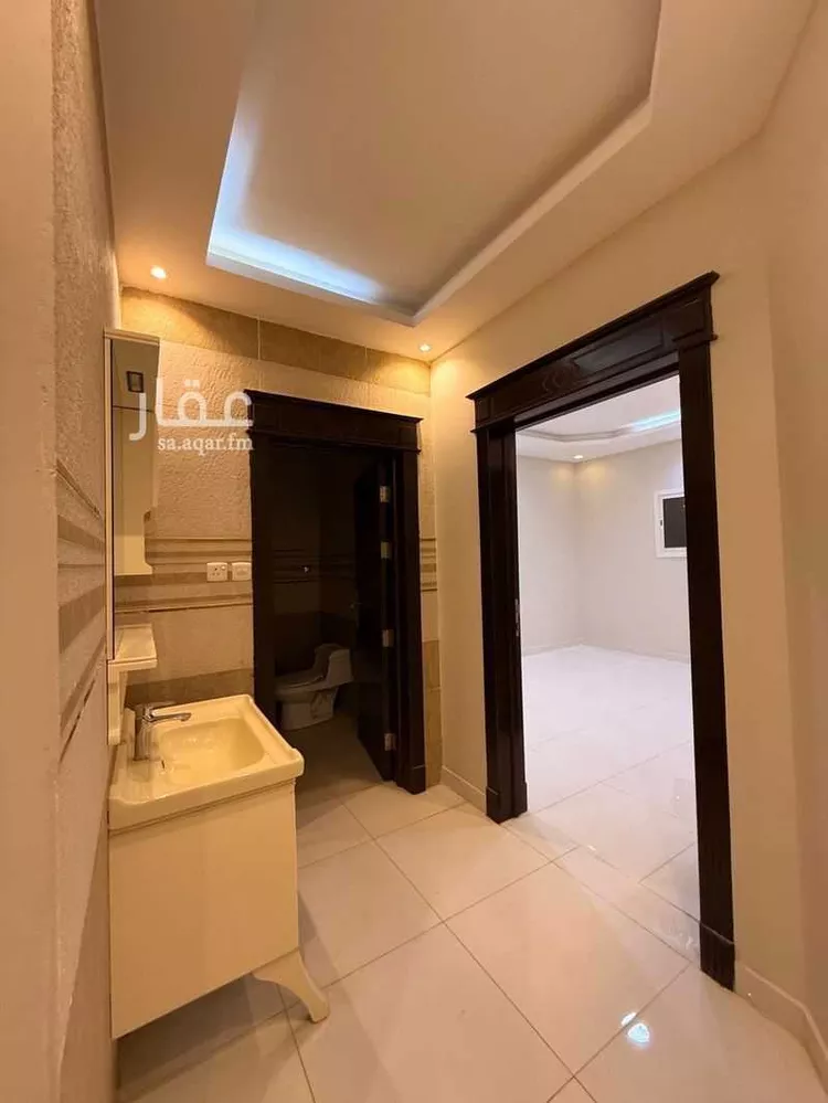 شقة للإيجار في شارع الإمام الطرطوشي المالكي, حي الحمراء, مدينة الرياض, منطقة الرياض