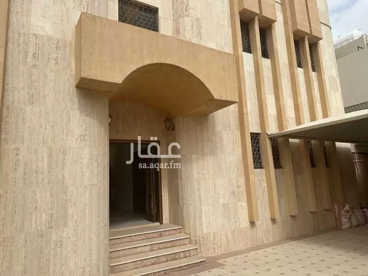 فيلا للبيع في شارع عائذ بن ثعلبة, حي الملك فهد, مدينة الرياض, منطقة الرياض صورة 3