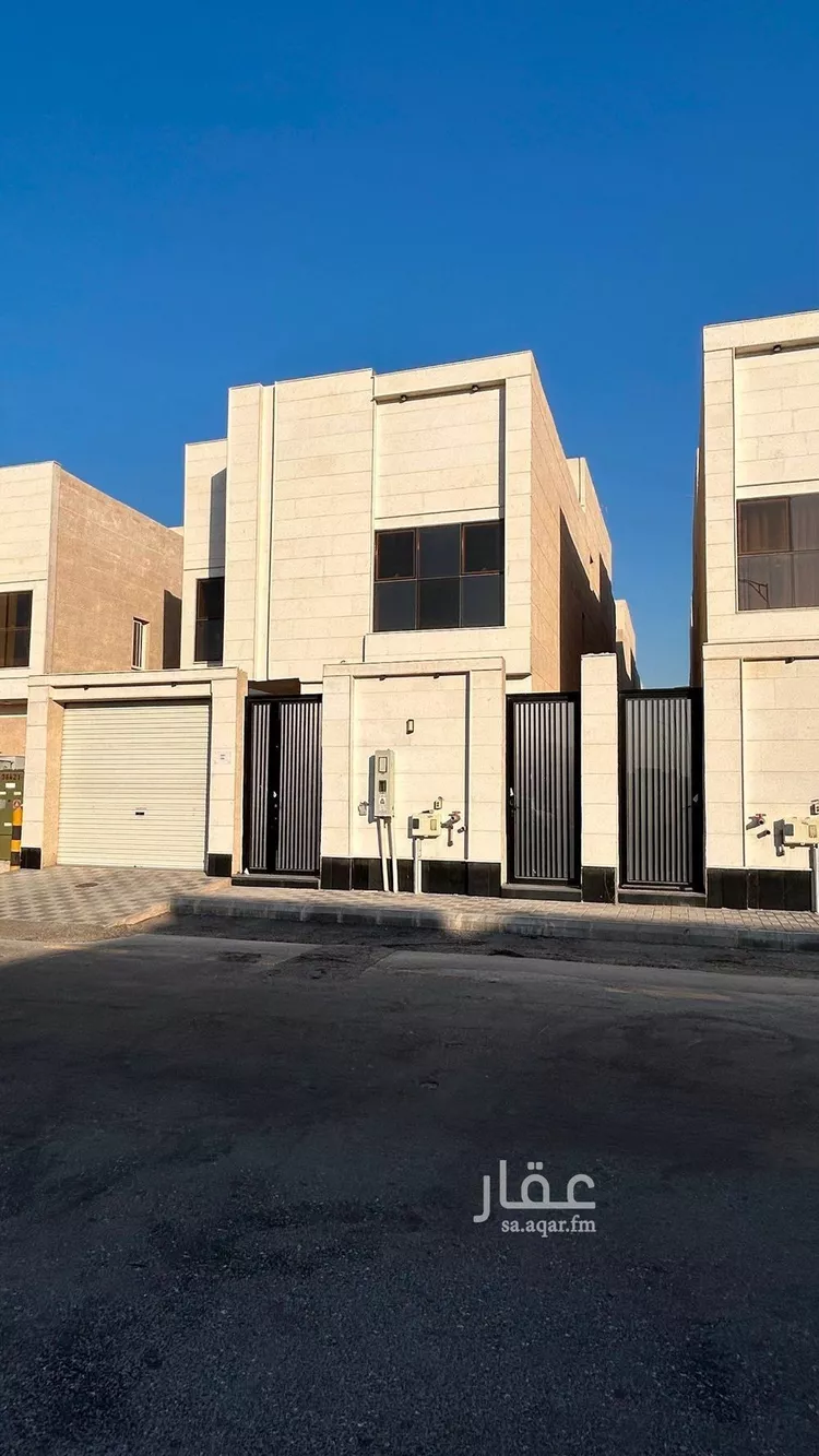فيلا للبيع في شارع الكورنيش, حي العروبة, مدينة الدمام, المنطقة الشرقية