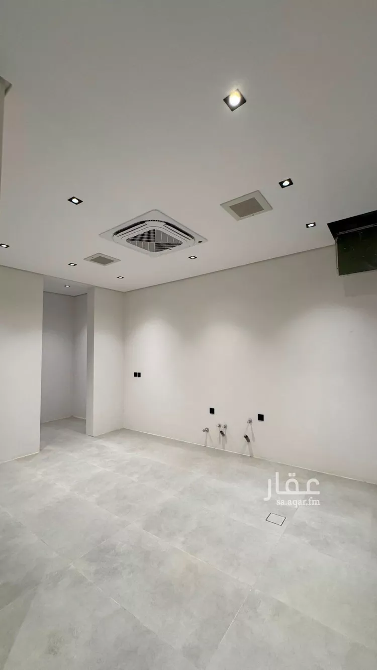 فيلا للبيع في شارع 405 المهدية, حي المهدية, مدينة الرياض, منطقة الرياض 7