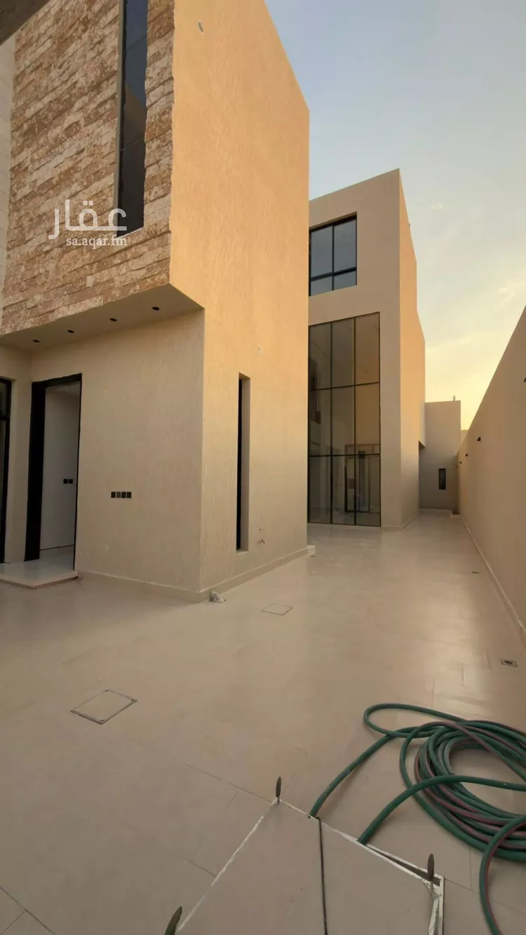 فيلا للبيع في شارع 405 المهدية, حي المهدية, مدينة الرياض, منطقة الرياض صورة 5