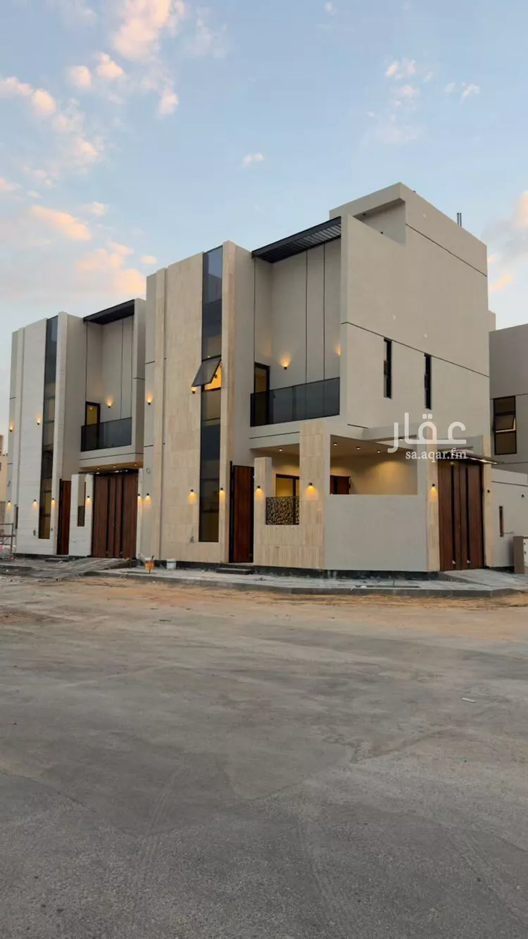 Villa for Sale in Riyadh Al Mahdiyah 1 صورة
