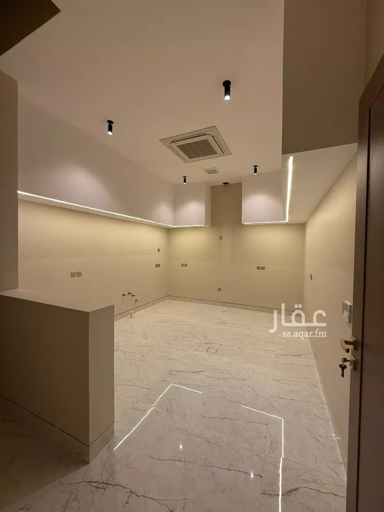 فيلا للبيع في شارع 405 المهدية, حي المهدية, مدينة الرياض, منطقة الرياض 7