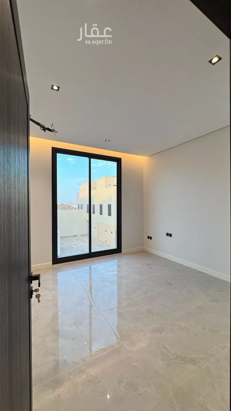 فيلا للبيع في شارع 405 المهدية, حي المهدية, مدينة الرياض, منطقة الرياض صورة 4
