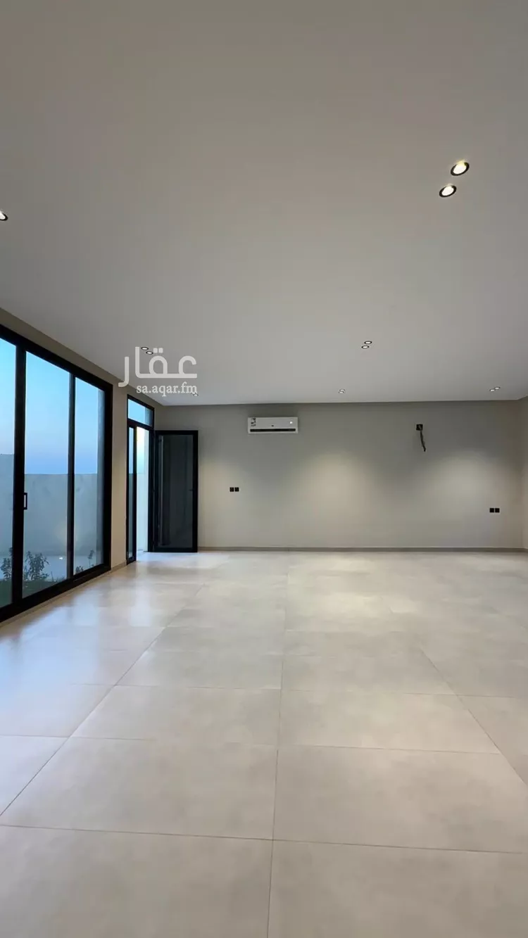 فيلا للبيع في شارع 405 المهدية, حي المهدية, مدينة الرياض, منطقة الرياض صورة 2