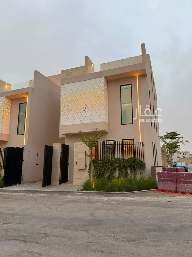 Villa for Sale in Riyadh Al Mahdiyah صورة 3