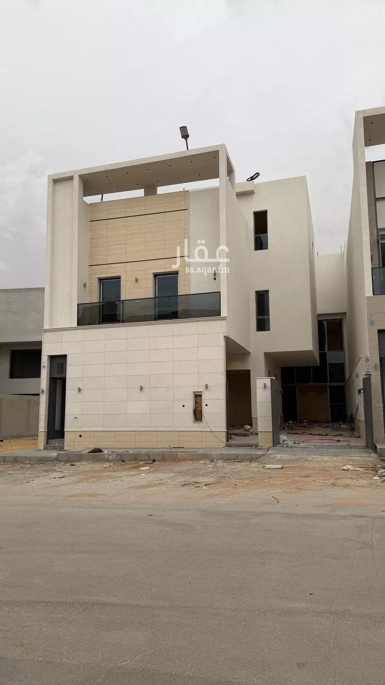 Villa for Sale in Riyadh Al Mahdiyah