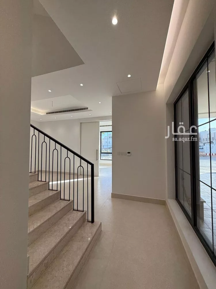 فيلا للبيع في شارع 405 المهدية, حي المهدية, مدينة الرياض, منطقة الرياض صورة 2