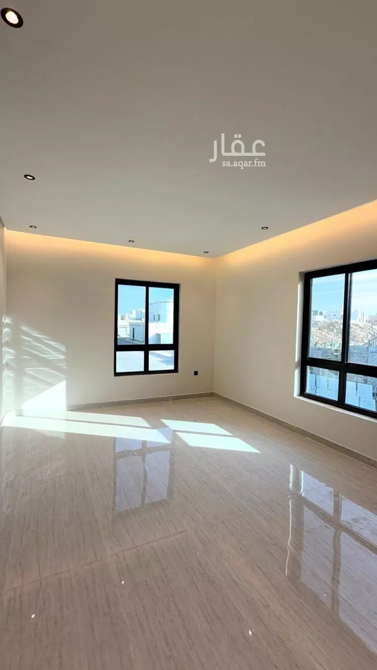 فيلا للبيع في شارع 405 المهدية, حي المهدية, مدينة الرياض, منطقة الرياض صورة 3