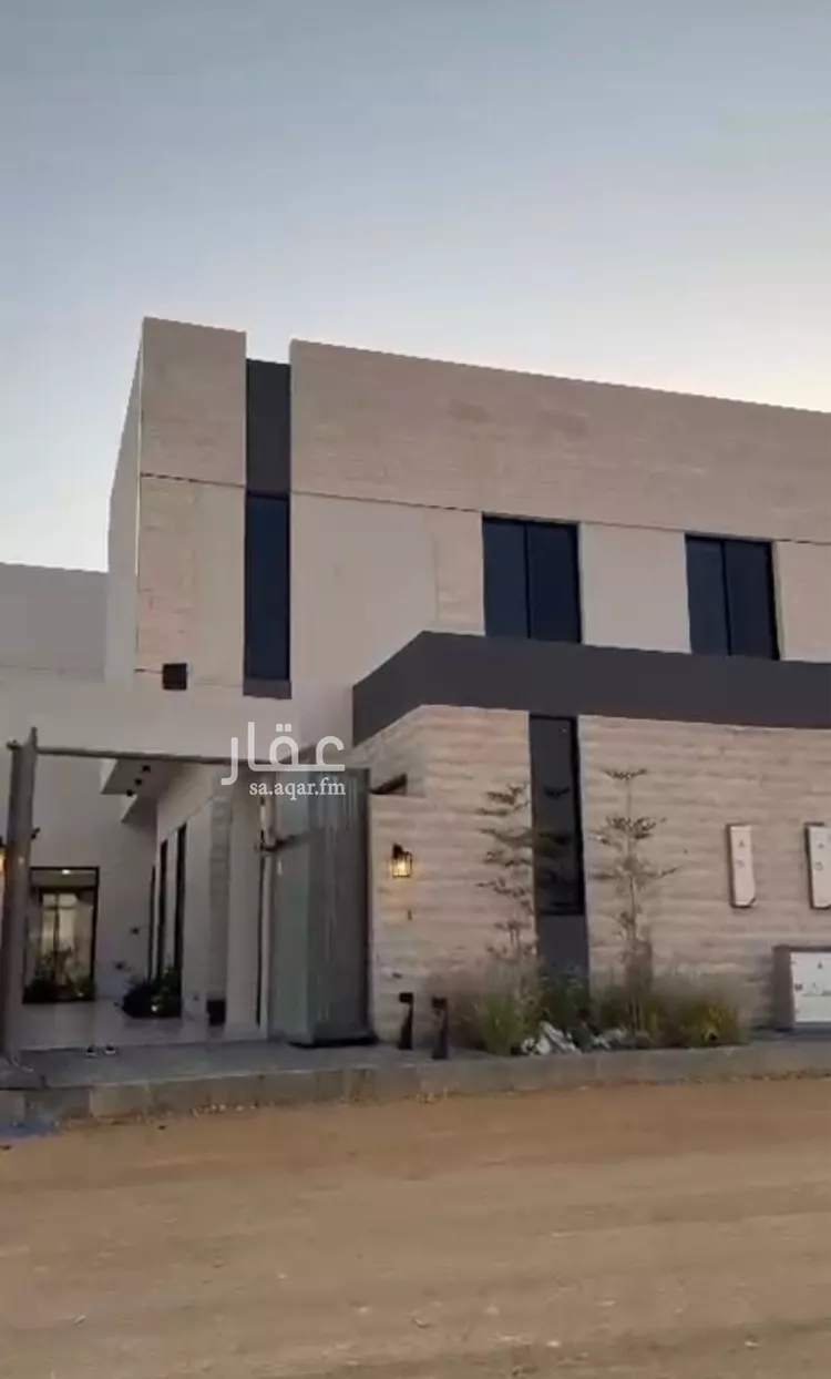 فيلا للبيع في شارع 405 المهدية, حي المهدية, مدينة الرياض, منطقة الرياض 1 صورة