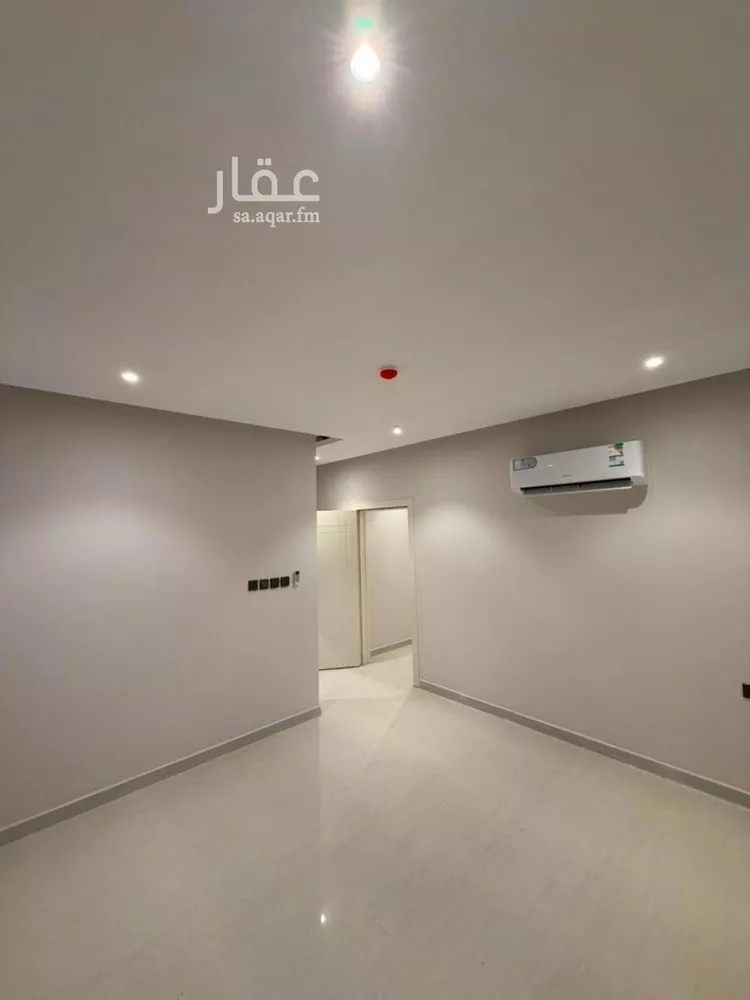 Building for Rent in Riyadh Al Mahdiyah صورة 4