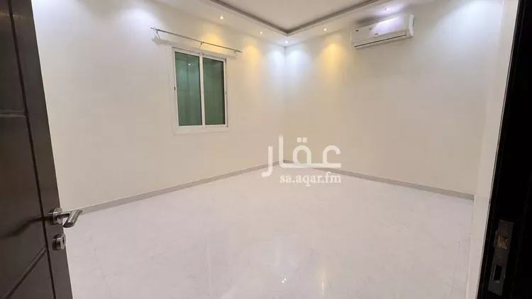 فيلا للبيع في شارع جبل المشايخ, حي القادسية, مدينة الرياض, منطقة الرياض 8