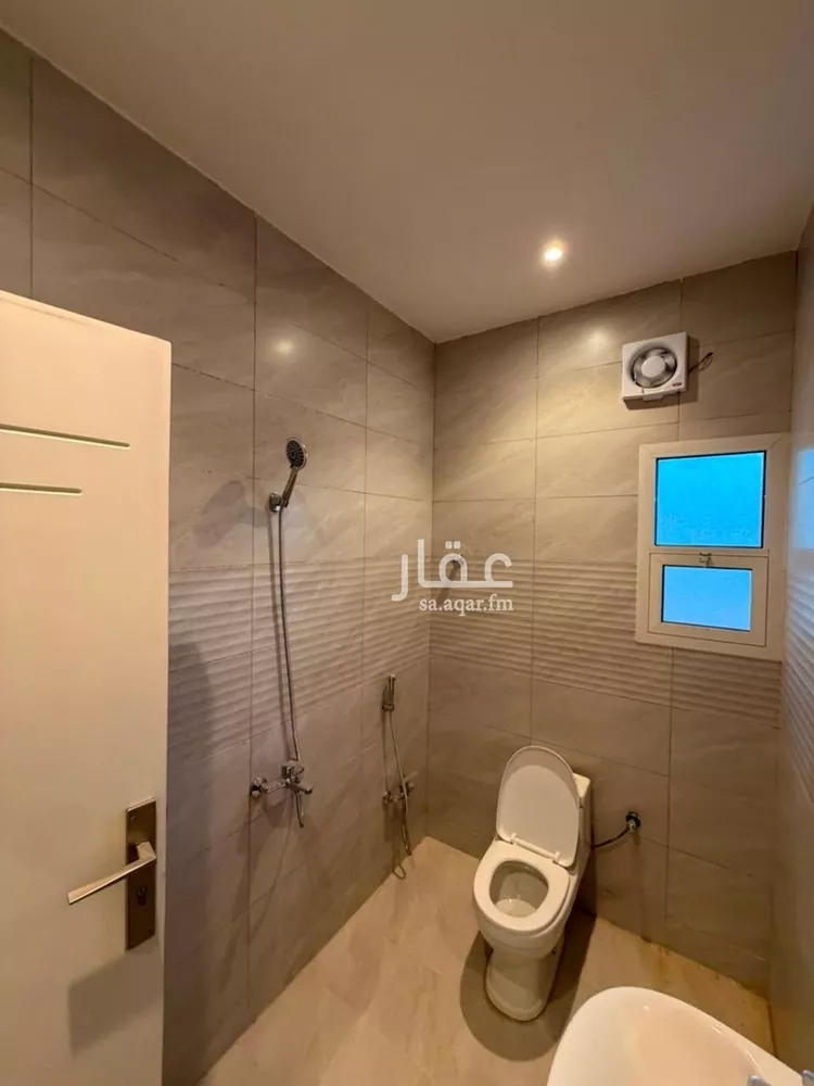 Building for Rent in Riyadh Al Mahdiyah صورة 3
