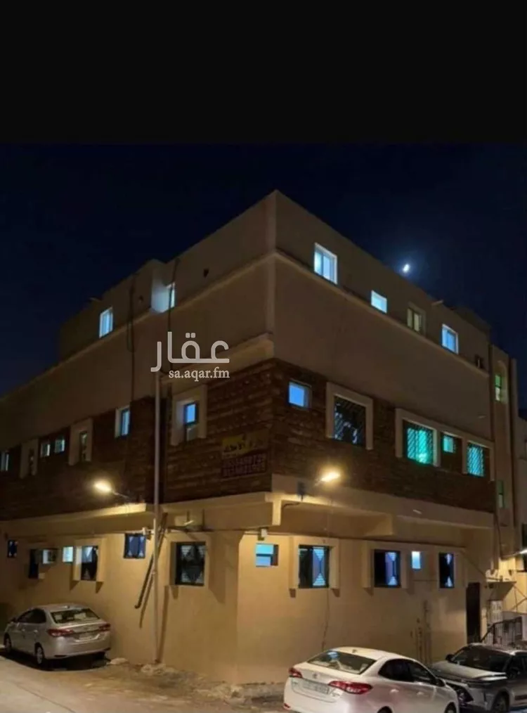 Building for Sale in Riyadh Umm Al Hamam Al Sharqi