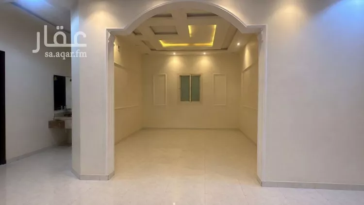 فيلا للبيع في شارع جبل المشايخ, حي القادسية, مدينة الرياض, منطقة الرياض 7