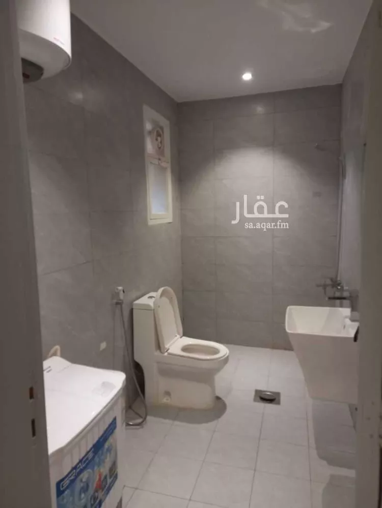 شقة للإيجار في شارع نعيم بن حماد, حي الوزارات, مدينة الرياض, منطقة الرياض 12