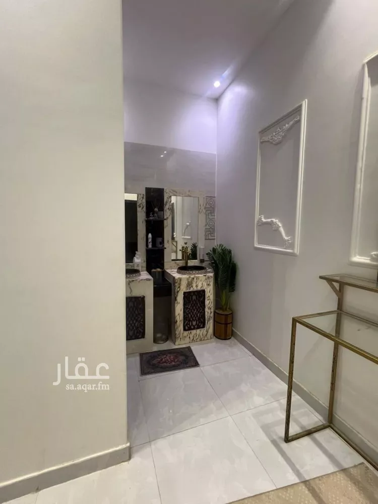 فيلا للإيجار في شارع حسن حسني عبدالوهاب, حي الرمال, مدينة الرياض, منطقة الرياض 2