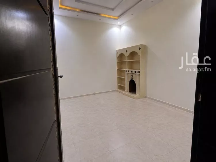 فيلا للبيع في شارع جبل المشايخ, حي القادسية, مدينة الرياض, منطقة الرياض صورة 2