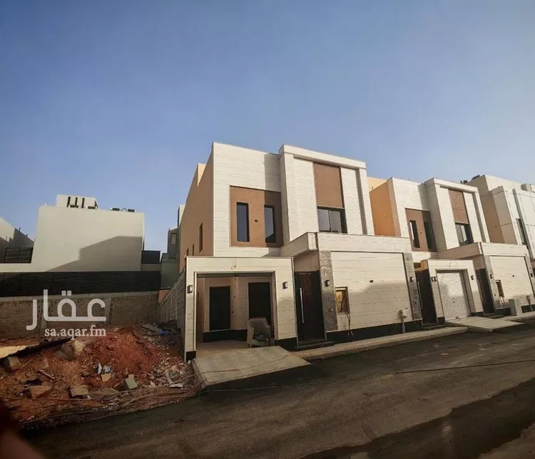 فيلا للبيع في شارع محمد الرباحي, حي الرمال, مدينة الرياض, منطقة الرياض 1 صورة
