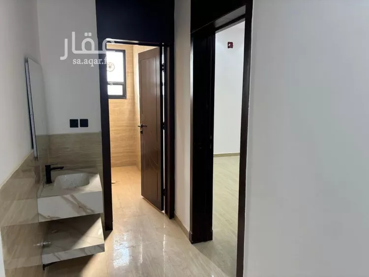 Floor for Rent in Riyadh Okaz صورة 4