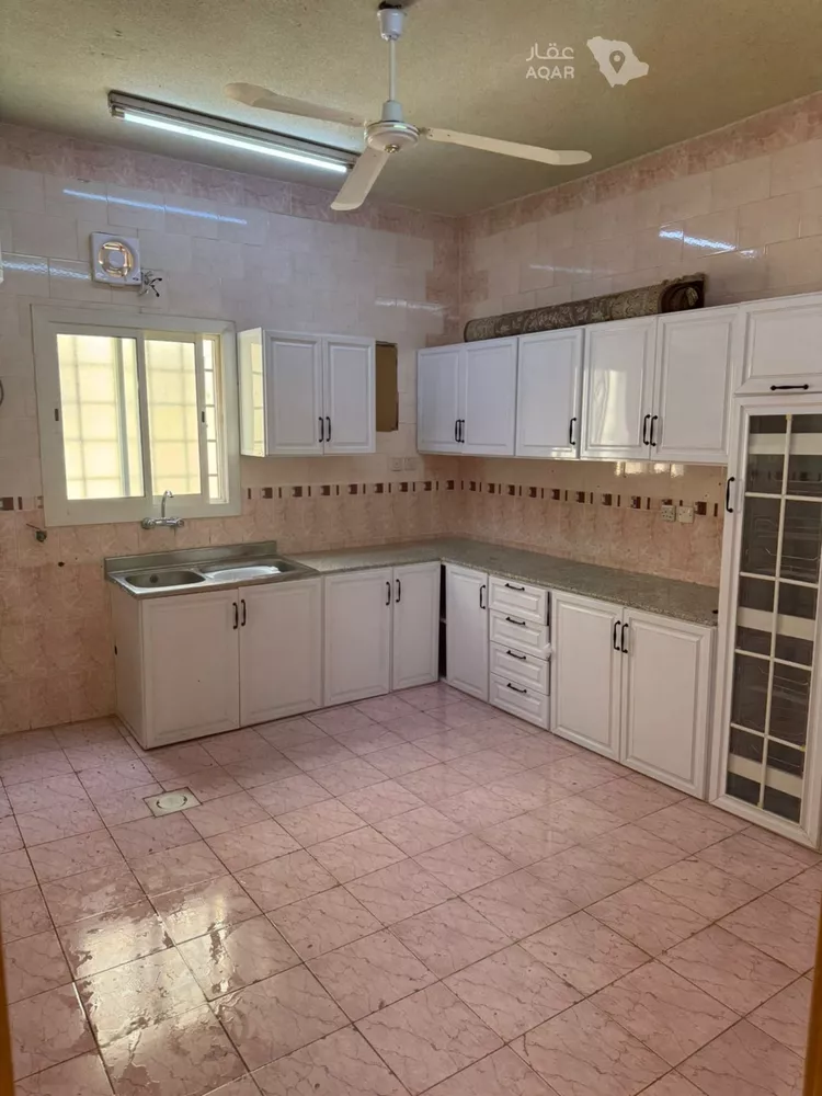 شقة للإيجار في شارع المنقلة, حي اليرموك, مدينة الرياض, منطقة الرياض 7