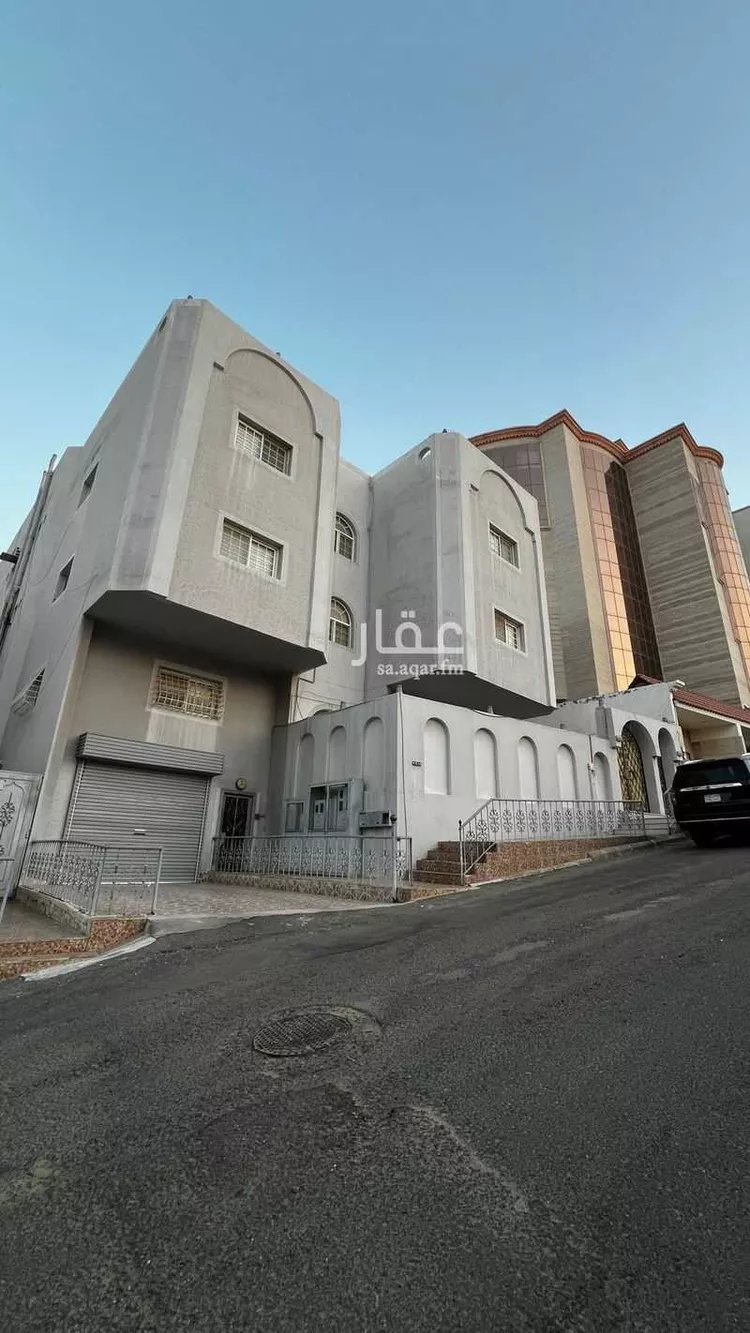 عمارة للبيع في شارع عبد الملك بن عبد الملك بن درباس, حي النزهة, مدينة مكة المكرمة, منطقة مكة المكرمة 1 صورة