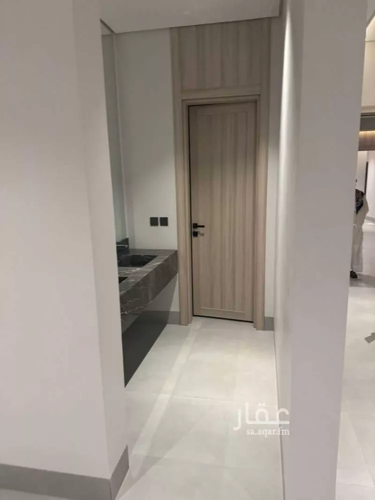 شقة للبيع في شارع عمير بن سنان بن عرفطة, حي المهدية, مدينة الرياض, منطقة الرياض صورة 3