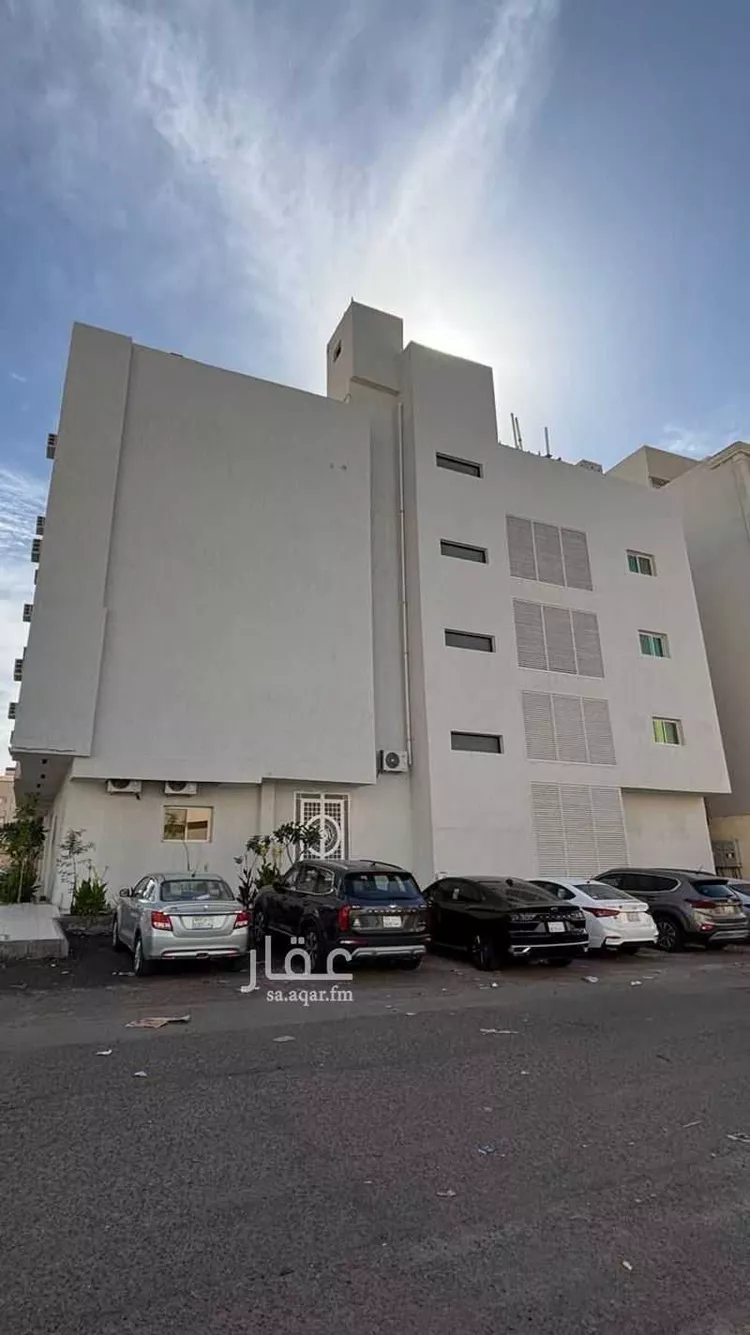 Building for Sale in Medina Al Aridh