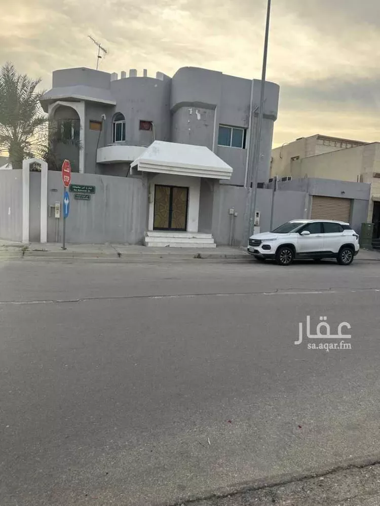 فيلا للبيع في شارع بن النفيس, حي الدوحة الشمالية, مدينة الظهران, المنطقة الشرقية صورة 2