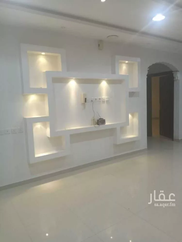 فيلا للبيع في شارع سفيان بن الحكم ، حي العوالي ، الرياض ، منطقة الرياض صورة 4