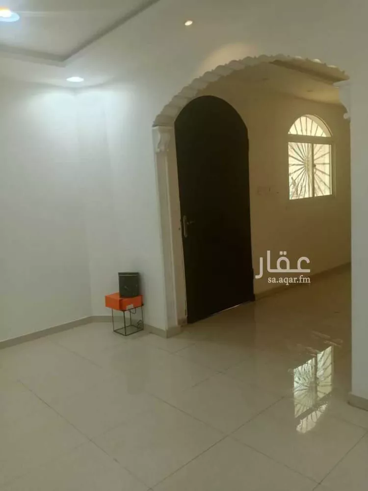 فيلا للبيع في شارع سفيان بن الحكم ، حي العوالي ، الرياض ، منطقة الرياض صورة 3