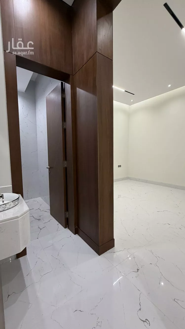 Villa for Sale in Riyadh Al Mahdiyah 12