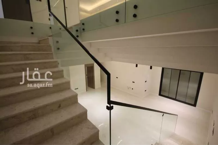 Floor for Sale in Riyadh Salah Ad Din