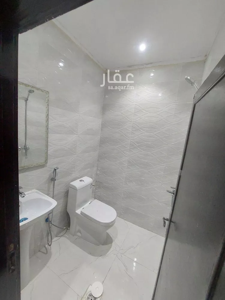 شقة للإيجار في شارع العروبه, حي الورود, مدينة الرياض, منطقة الرياض صورة 3